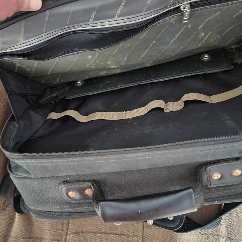 Samsonite Green Laptop Bag for Men